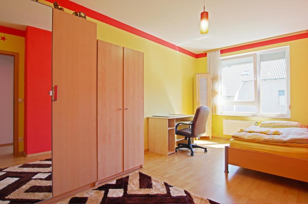 Private Rooms Near Exhibition Center Ганновер Номер фото