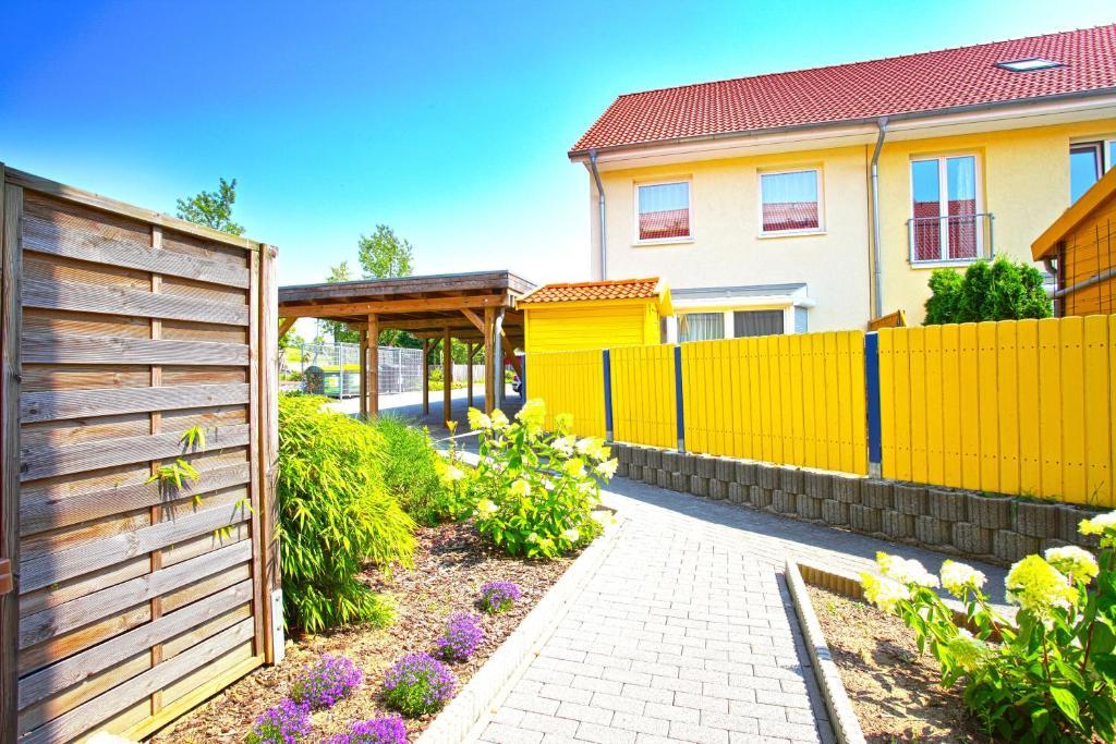 Private Rooms Near Exhibition Center Ганновер Номер фото